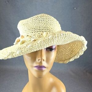 Cappelli 💯 paper hat women's size is about 57 cm Seashell decoration.